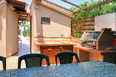 Villa �/en/au Campofelice Di Roccella (Palermo)ou appartement ou maison de vacances