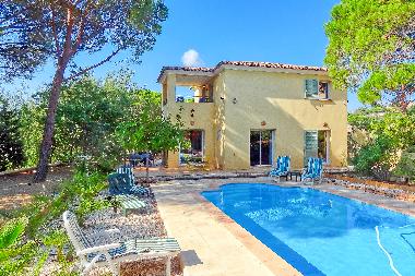 Villa �/en/au Les Issambres (Var)ou appartement ou maison de vacances