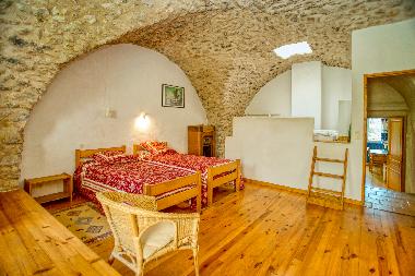 Maison de vacances �/en/au M�rindol (Vaucluse)ou appartement ou maison de vacances