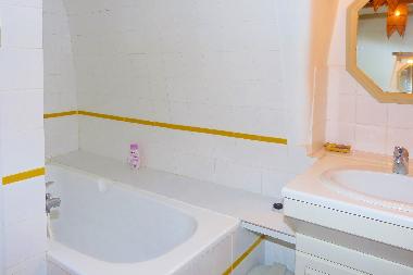 Maison de vacances �/en/au M�rindol (Vaucluse)ou appartement ou maison de vacances