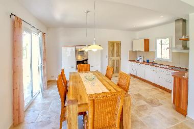 Maison de vacances �/en/au Pourri�res (Var)ou appartement ou maison de vacances