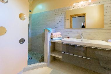 Maison de vacances /en/au Roussillon (Vaucluse)ou appartement ou maison de vacances