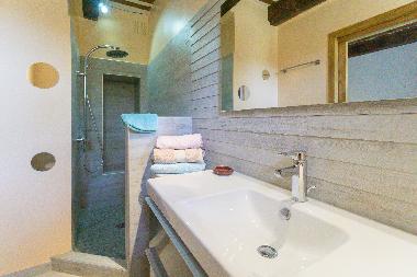 Maison de vacances /en/au Roussillon (Vaucluse)ou appartement ou maison de vacances