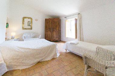 Maison de vacances /en/au Roussillon (Vaucluse)ou appartement ou maison de vacances