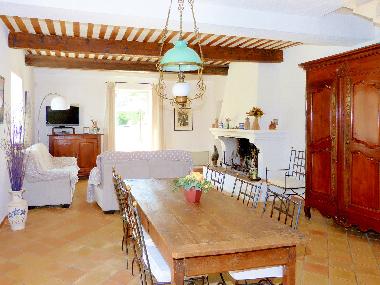 Maison de vacances /en/au Roussillon (Vaucluse)ou appartement ou maison de vacances