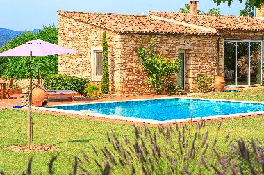 Maison de vacances �/en/au Roussillon (Vaucluse)ou appartement ou maison de vacances