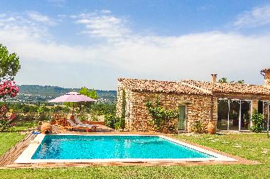 Maison de vacances �/en/au Roussillon (Vaucluse)ou appartement ou maison de vacances