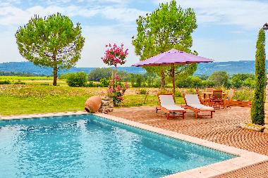 Maison de vacances �/en/au Roussillon (Vaucluse)ou appartement ou maison de vacances