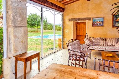 Maison de vacances �/en/au Roussillon (Vaucluse)ou appartement ou maison de vacances
