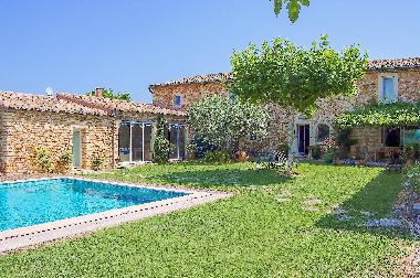 Maison de vacances �/en/au Roussillon (Vaucluse)ou appartement ou maison de vacances