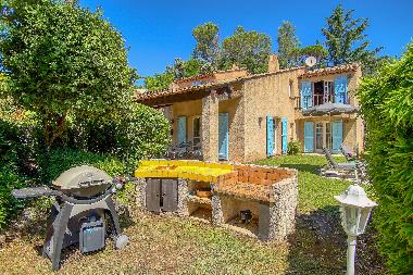 Villa /en/au Saint-Raphael (Var)ou appartement ou maison de vacances