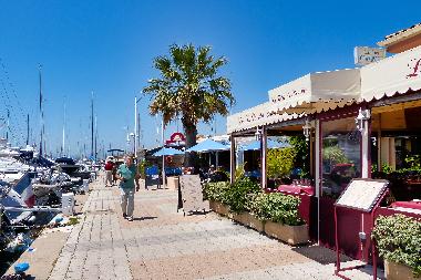 Appartement de vacances /en/au Saint-Raphael (Var)ou appartement ou maison de vacances