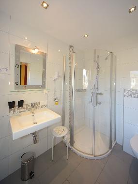 Chambre avec petit djeuner /en/au Seeboden am Millsttter See (Oberkrnten)ou appartement ou maison de vacances