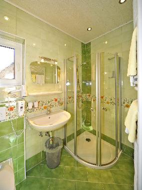 Chambre avec petit djeuner /en/au Seeboden am Millsttter See (Oberkrnten)ou appartement ou maison de vacances