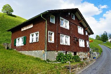 Maison de vacances �/en/au Spiringen (Vierwaldst�ttersee)ou appartement ou maison de vacances