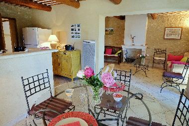 Maison de vacances �/en/au Isle sur la Sorge (Vaucluse)ou appartement ou maison de vacances