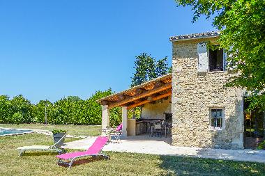 Maison de vacances �/en/au Isle sur la Sorge (Vaucluse)ou appartement ou maison de vacances