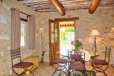 Maison de vacances �/en/au Isle sur la Sorge (Vaucluse)ou appartement ou maison de vacances