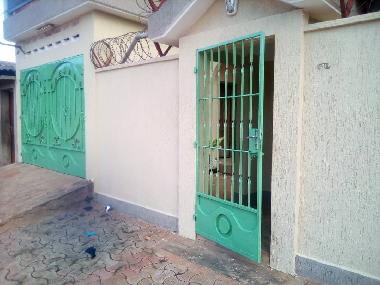 Villa �/en/au adidogom� (Lome)ou appartement ou maison de vacances