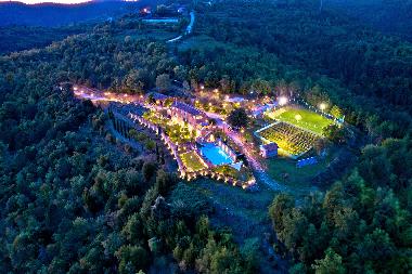 Villa �/en/au Motovun (Istarska)ou appartement ou maison de vacances