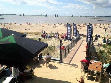 Maison de vacances /en/au Lemmer (Friesland)ou appartement ou maison de vacances