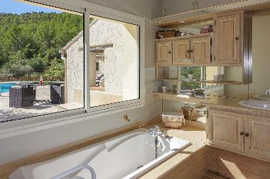 Maison de vacances �/en/au Sollies-Toucas (Var)ou appartement ou maison de vacances