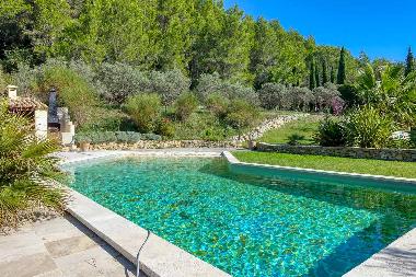 Maison de vacances �/en/au Vauvenargues (Bouches-du-Rh�ne)ou appartement ou maison de vacances