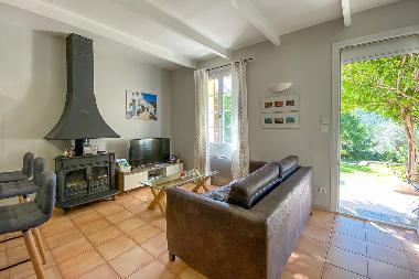 Maison de vacances �/en/au Vauvenargues (Bouches-du-Rh�ne)ou appartement ou maison de vacances