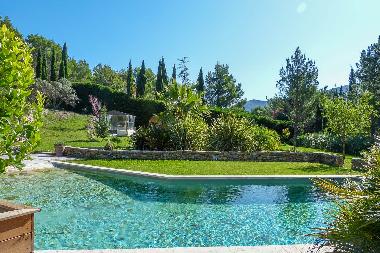 Maison de vacances �/en/au Vauvenargues (Bouches-du-Rh�ne)ou appartement ou maison de vacances