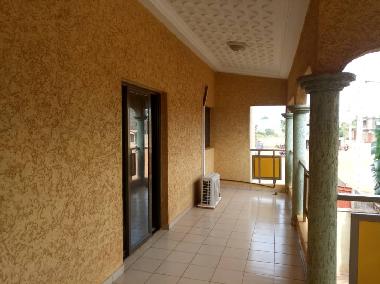 Villa �/en/au adidogom� (Lome)ou appartement ou maison de vacances