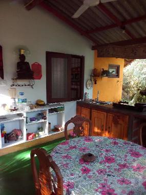 Maison de vacances �/en/au hikkaduwa (Galle)ou appartement ou maison de vacances