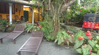 Maison de vacances �/en/au hikkaduwa (Galle)ou appartement ou maison de vacances