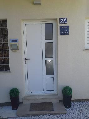 Maison de vacances /en/au Kastel Novi (Splitsko-Dalmatinska)ou appartement ou maison de vacances