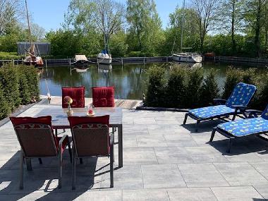 Maison de vacances /en/au Lemmer (Friesland)ou appartement ou maison de vacances