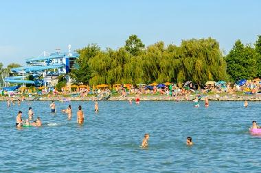 Maison de vacances �/en/au Balatonlelle (Somogy)ou appartement ou maison de vacances