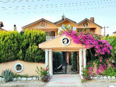 Maison de vacances �/en/au Dalyan (Mugla)ou appartement ou maison de vacances